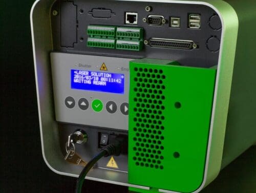 Kontrolna plošča za upravljanje laserja